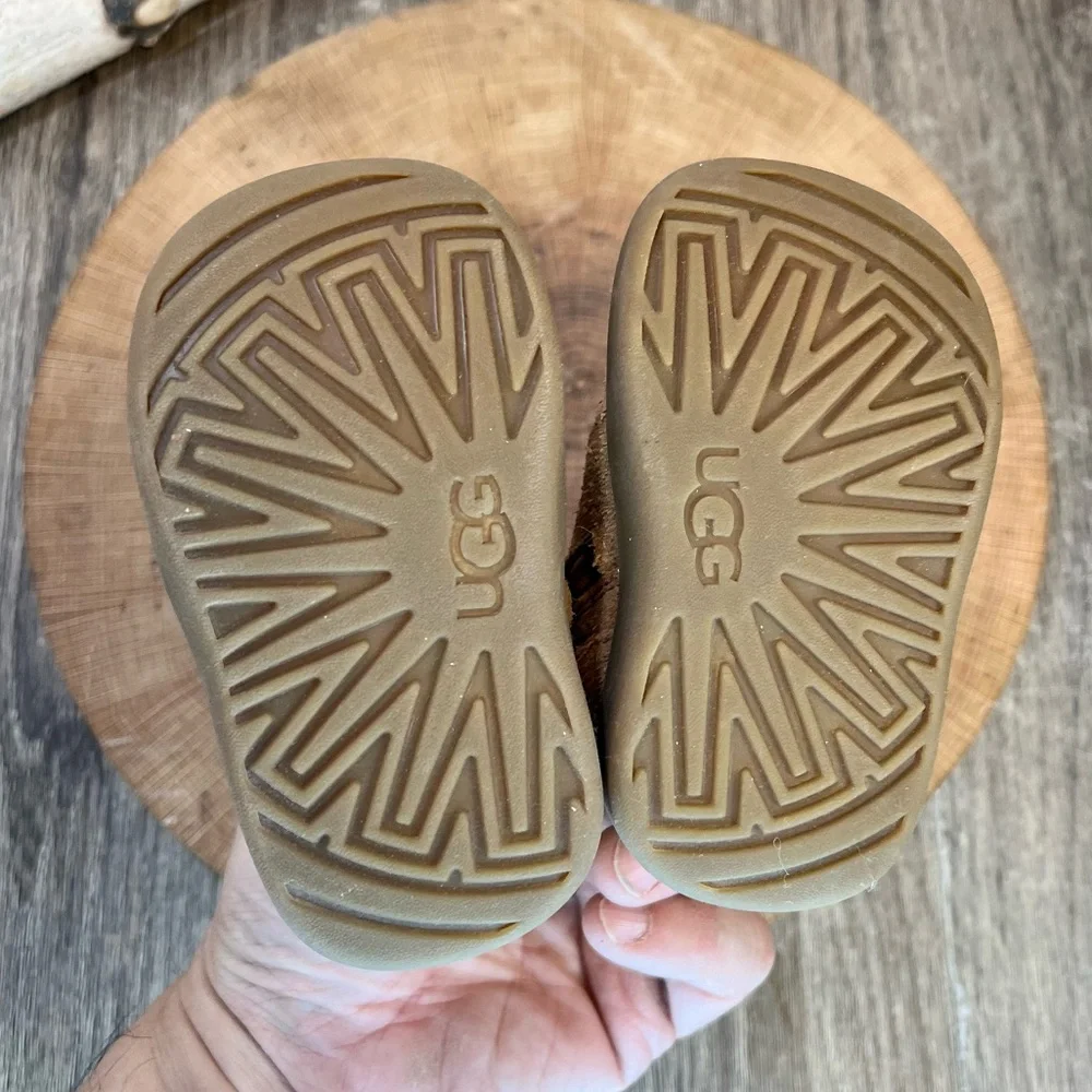 UGG little ones